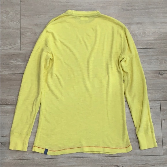 Men’s Tommy Hilfiger Yellow Cotton Waffle T-Shirt - Picture 4 of 6